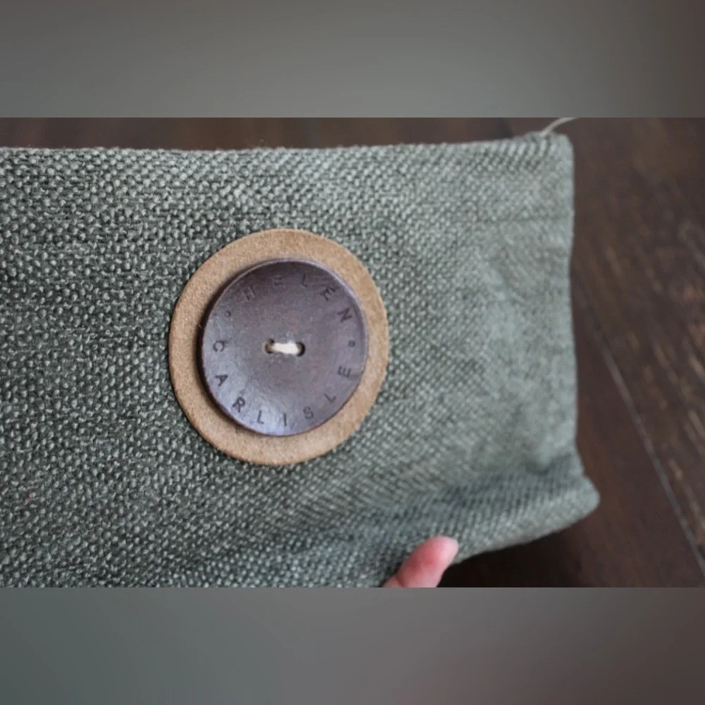 Helen Carlisle hand bag/clutch